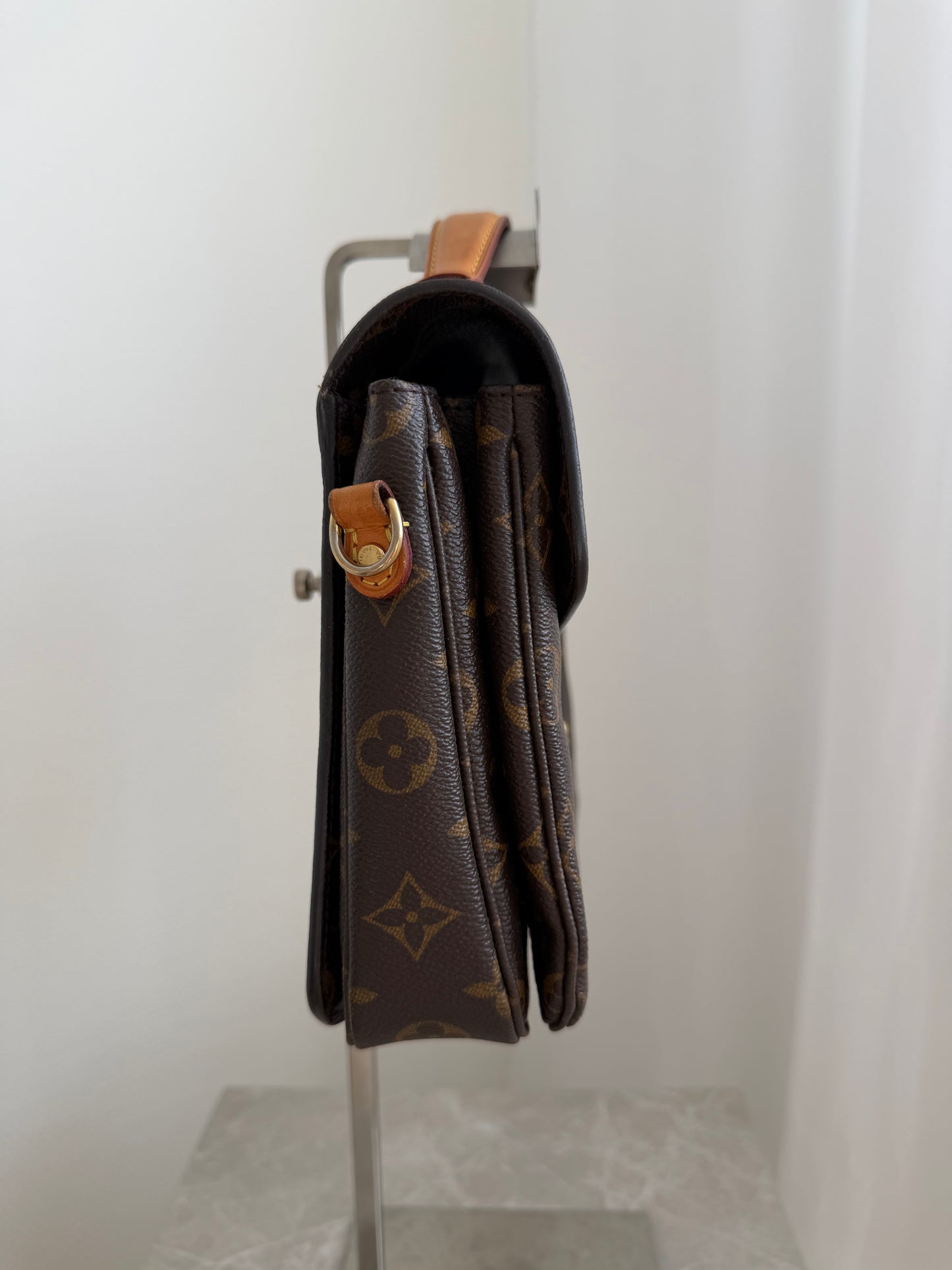 Louis Vuitton Pochette Métis – Monogram Canvas
