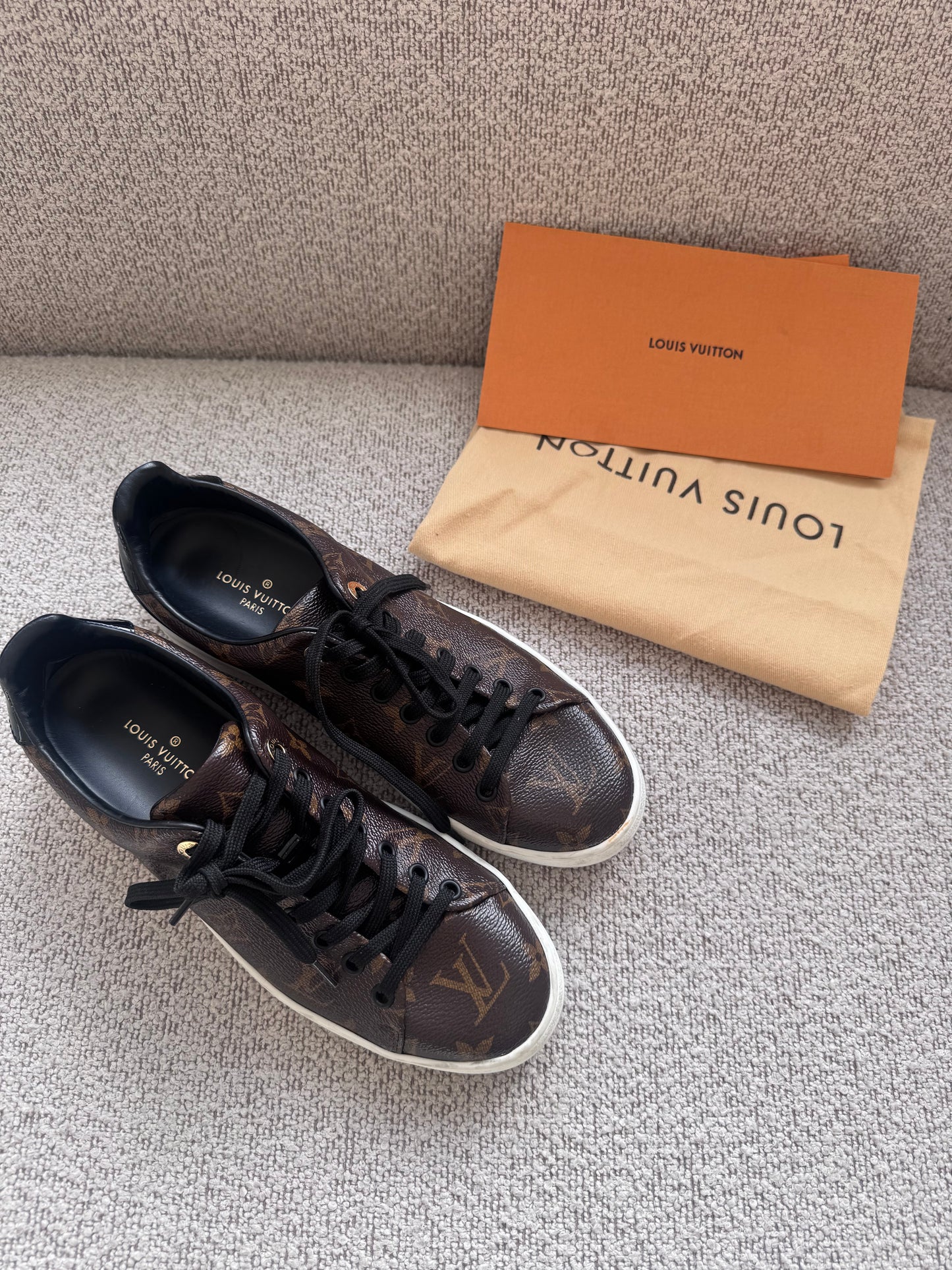 Louis Vuitton sneakers monogram canvas – 37,5