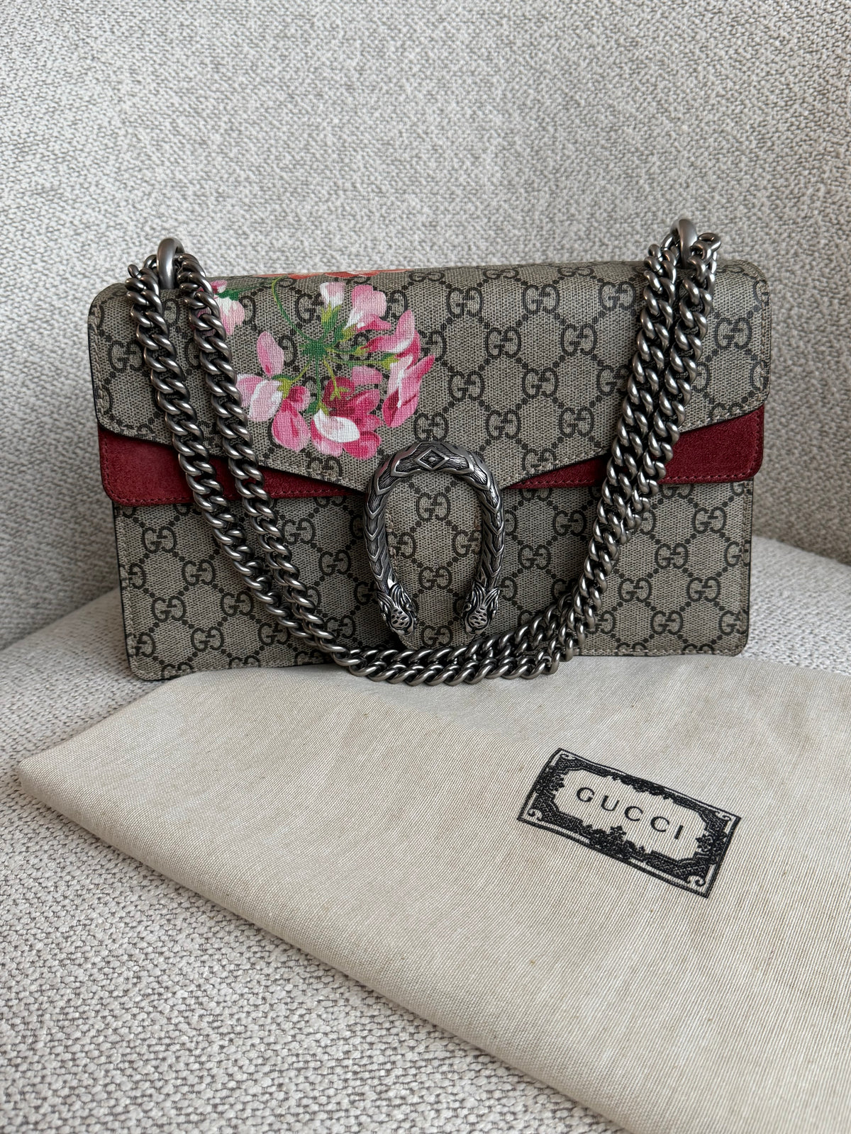 Gucci Dionysus Blooms – GG Supreme / Red