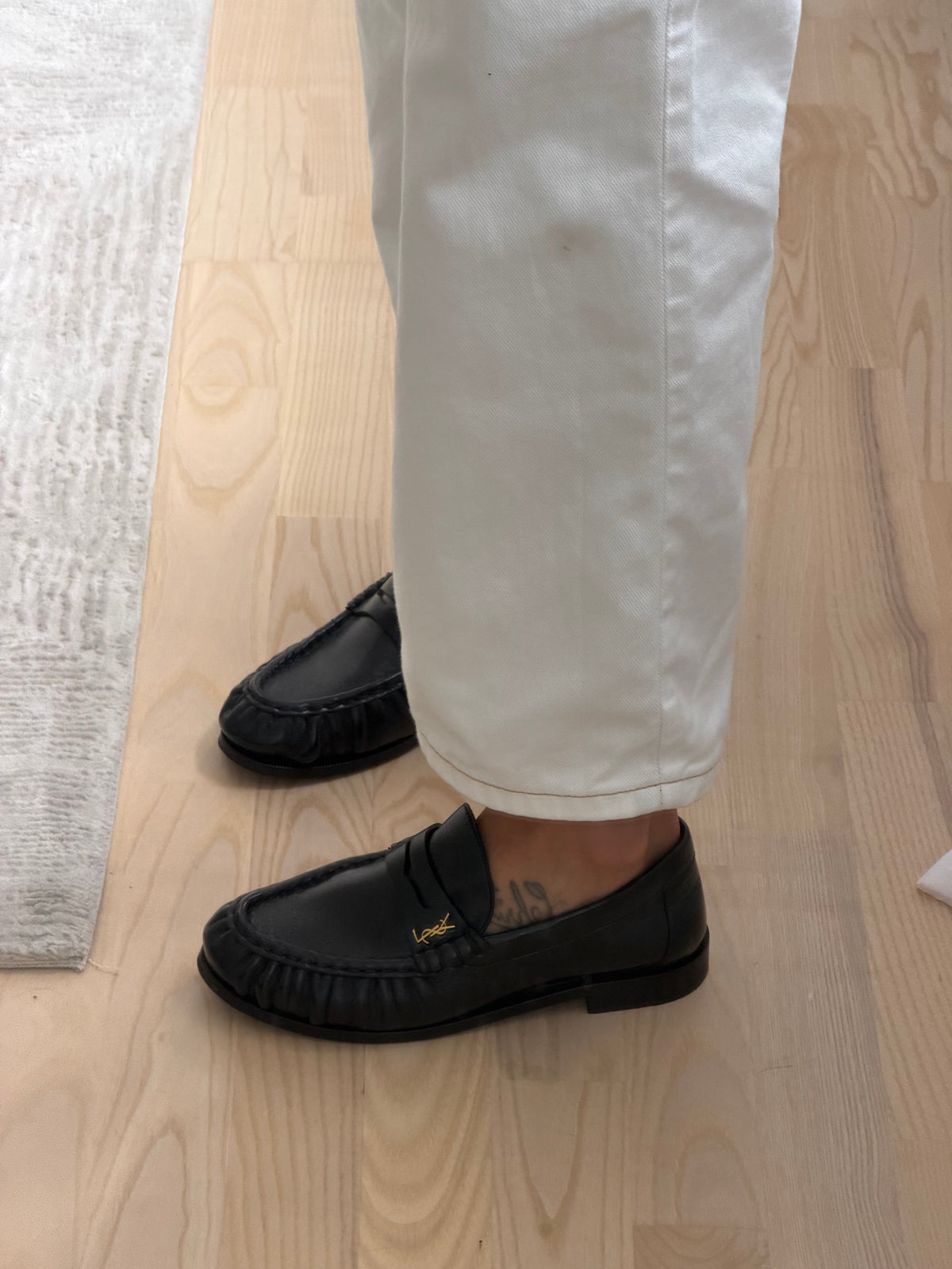 Saint Laurent Le Loafer Cassandre – Black / Gold