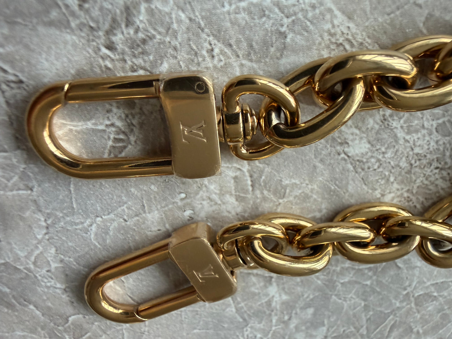 Louis Vuitton Gold Chain Strap 56 cm