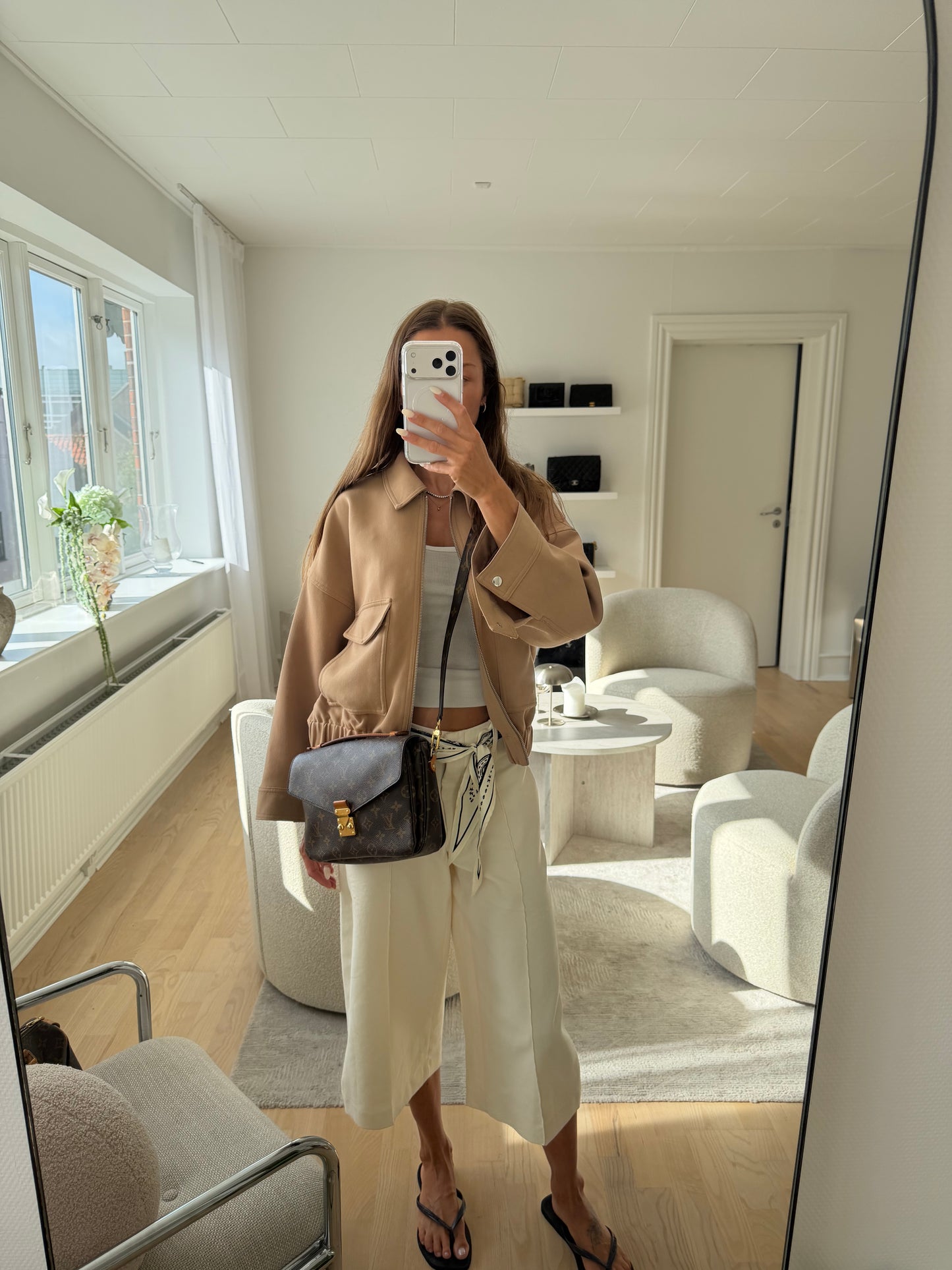 Louis Vuitton Pochette Métis – Monogram Canvas