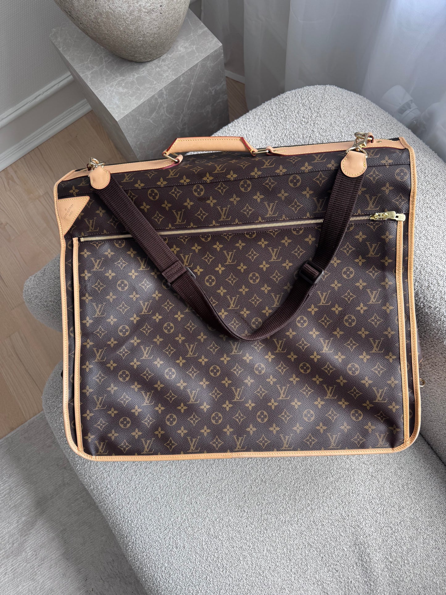 Louis Vuitton Garment Bag / Dresspose monogram