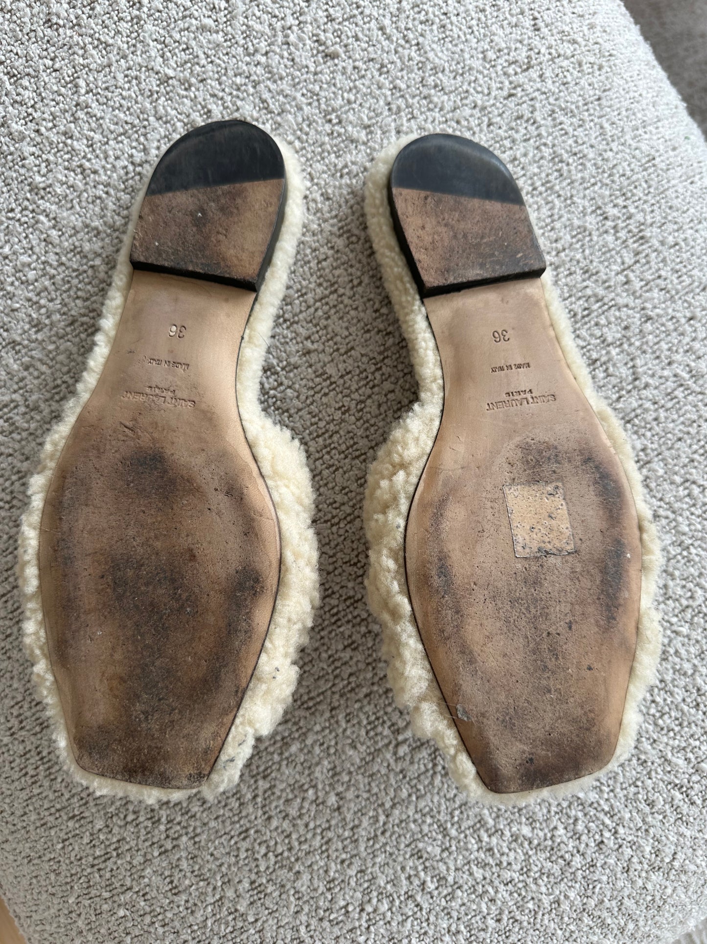 Saint Laurent Tribute mules i beige shearling