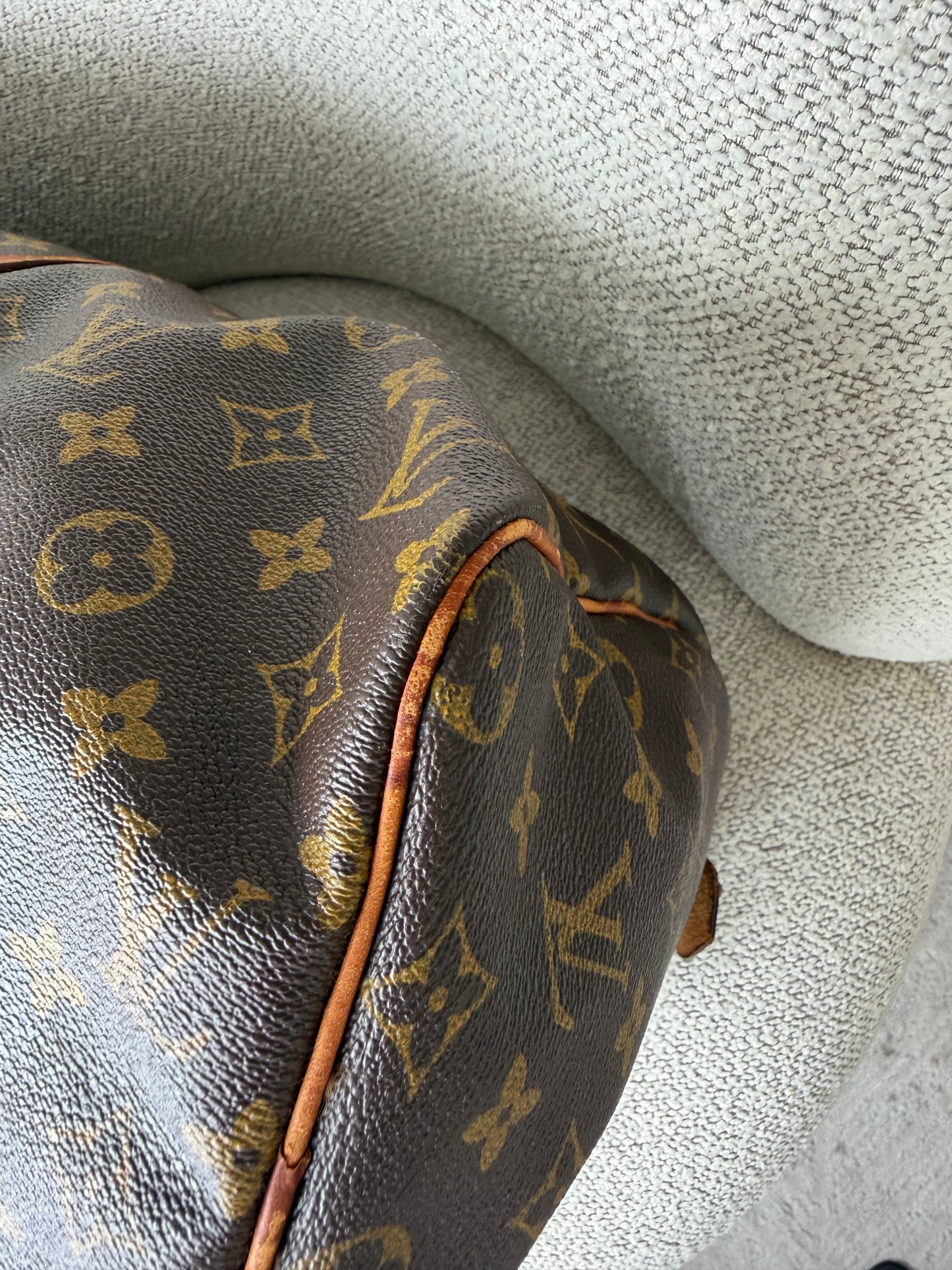 Louis Vuitton Keepall 45 – Monogram Canvas