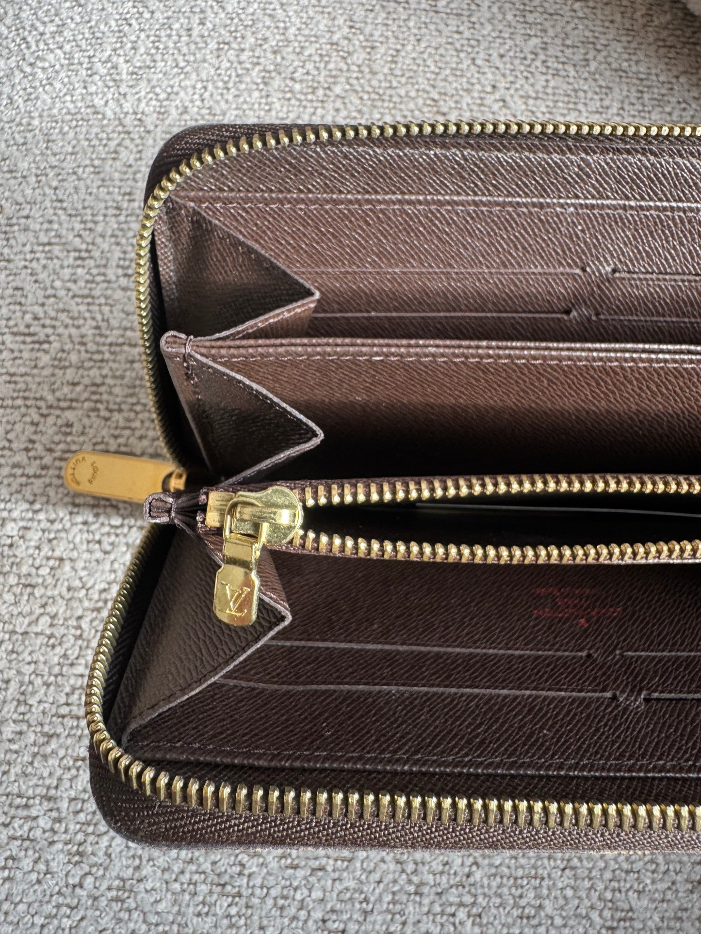 Louis Vuitton Zippy Damier Long Wallet