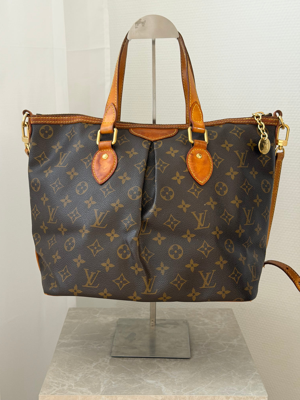 Louis Vuitton Palermo PM – Monogram