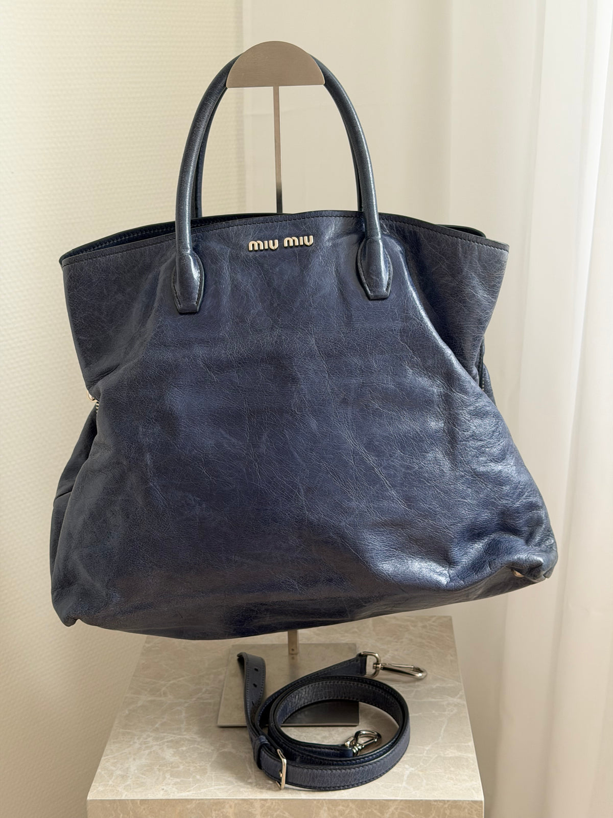 Miu Miu Vitello Leather Tote – Navy