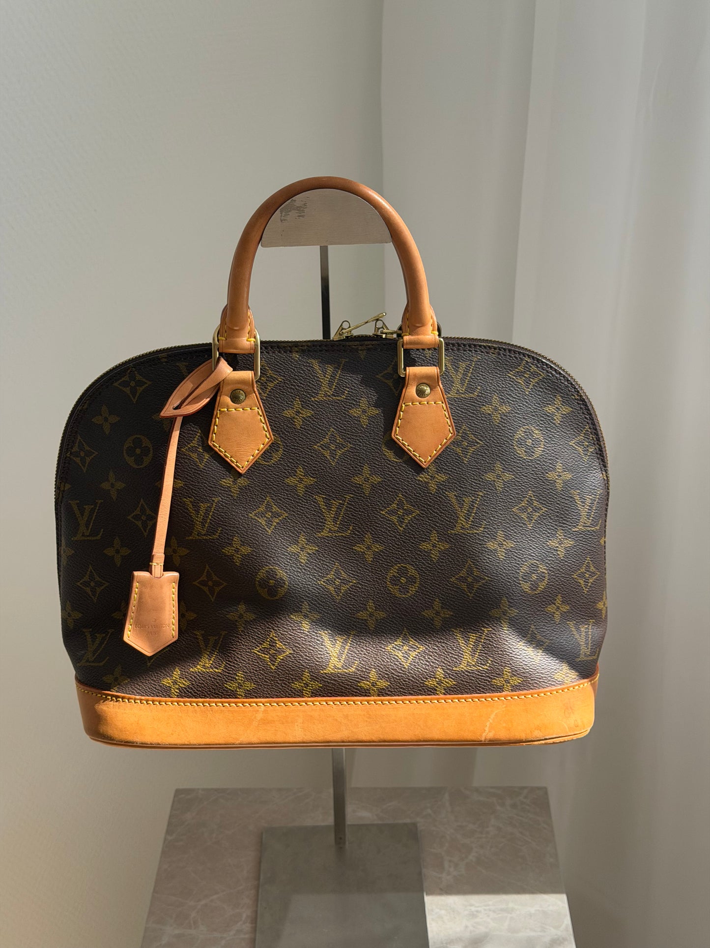 Louis Vuitton Alma PM – Monogram Canvas