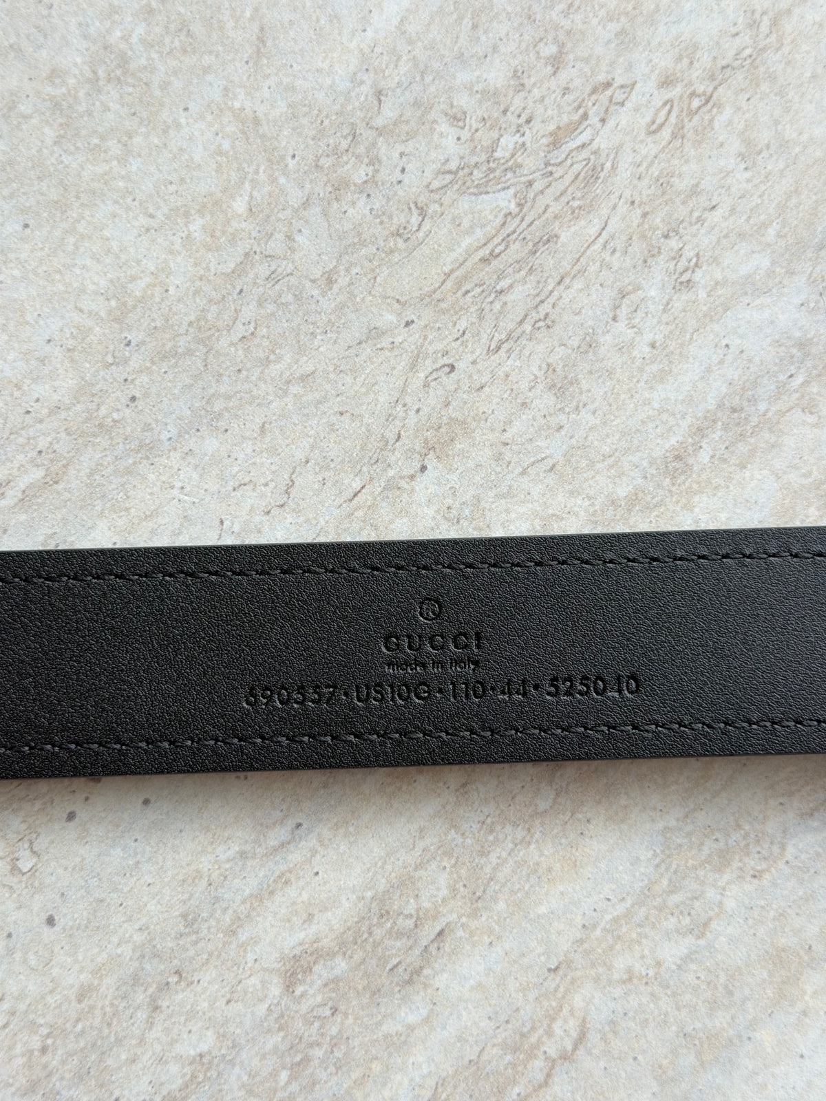 Gucci Interlocking G Leather Belt – Black/Gold