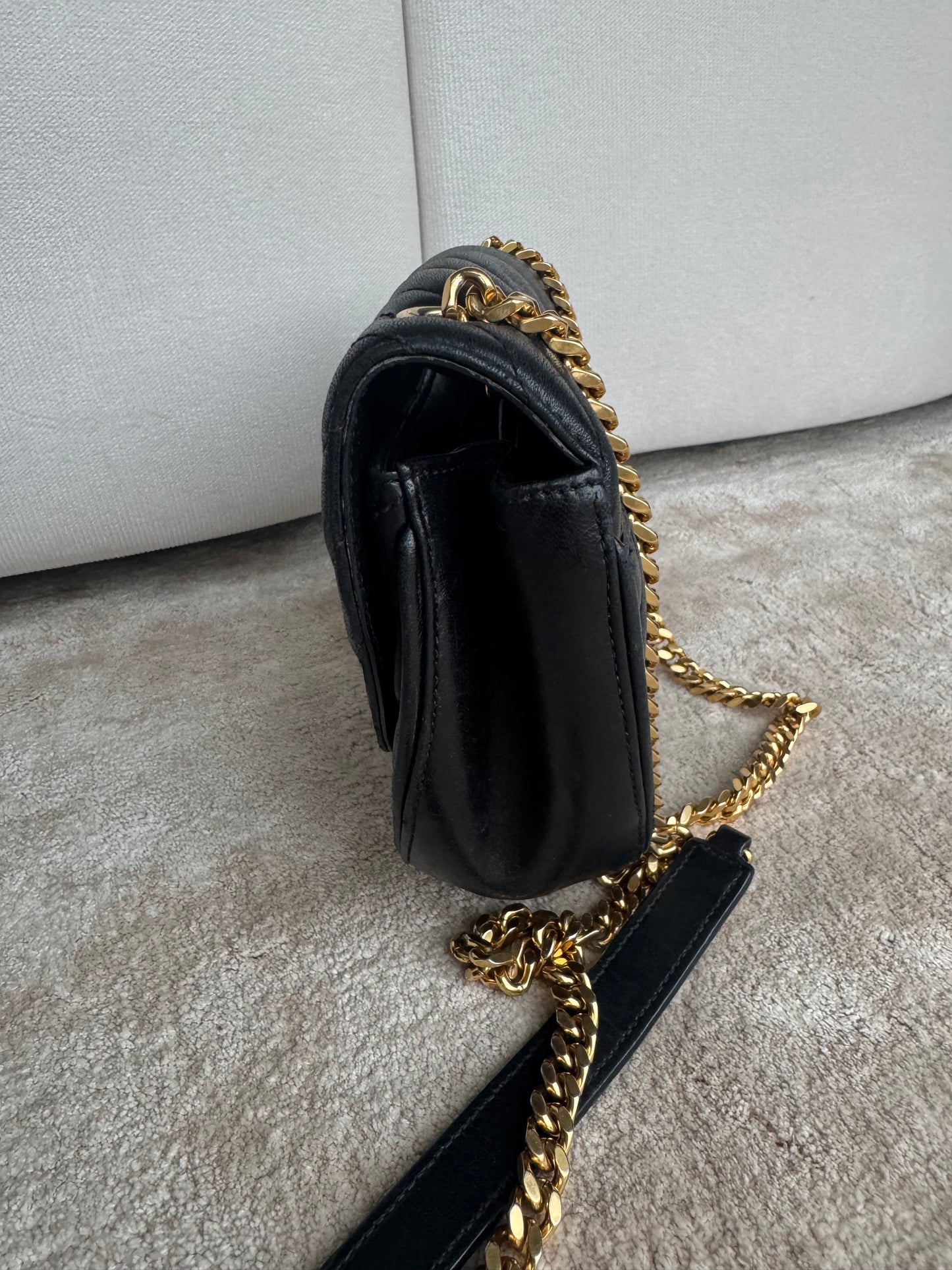 Saint Laurent Vicky Mini – Sort / Guld hardware