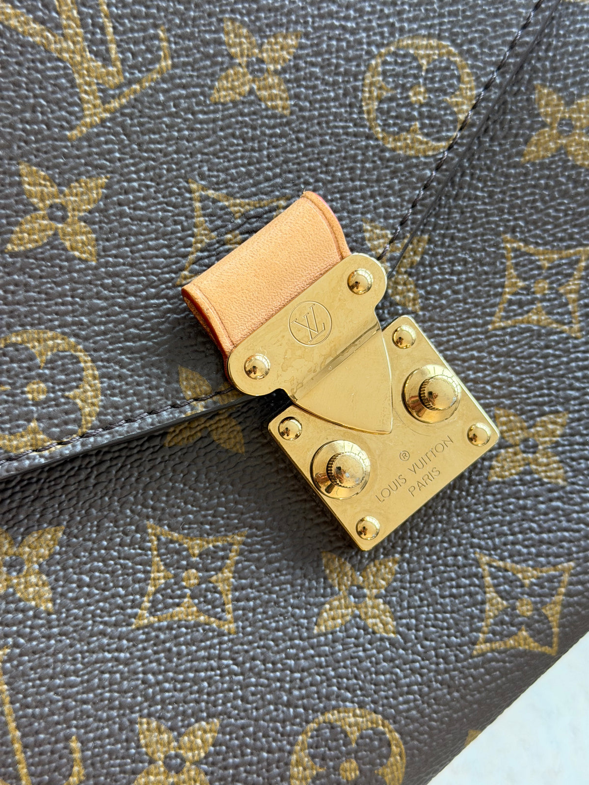 Louis Vuitton Pochette Métis Monogram