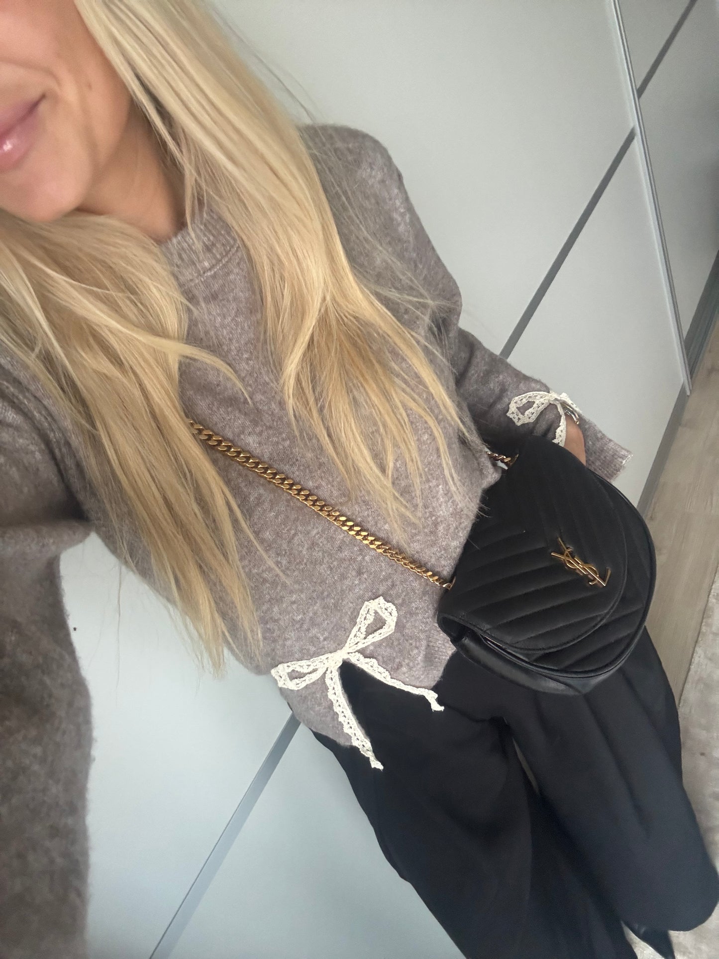 Saint Laurent Vicky Mini – Sort / Guld hardware