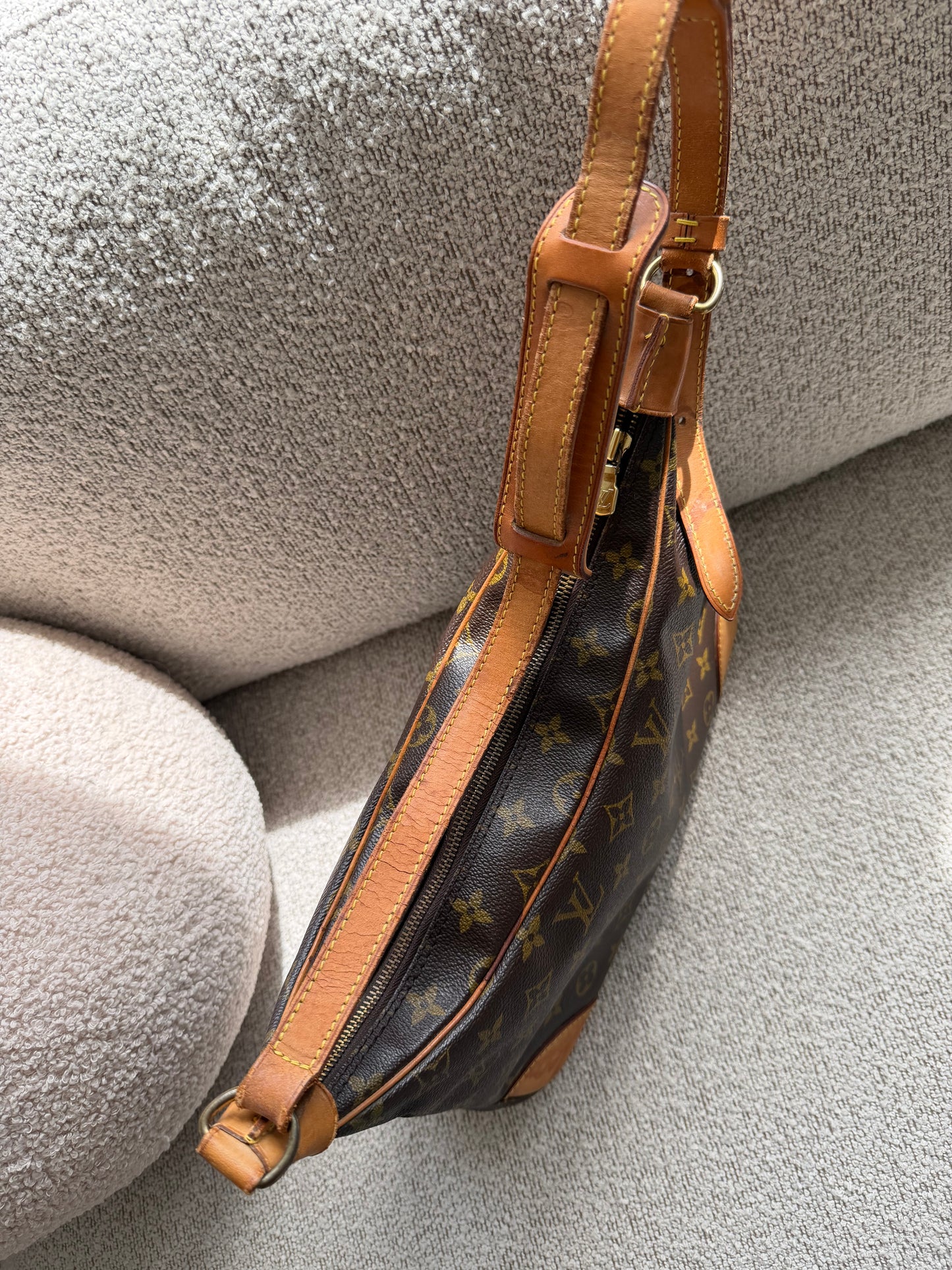 Louis Vuitton Boulogne 30 Monogram