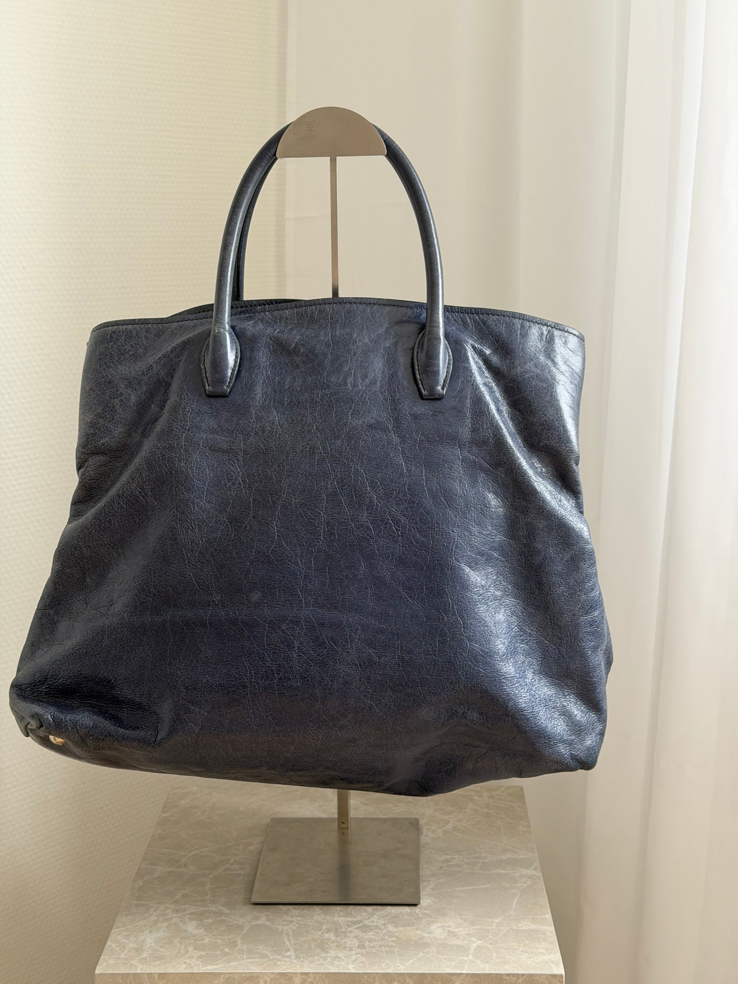 Miu Miu Vitello Leather Tote – Navy