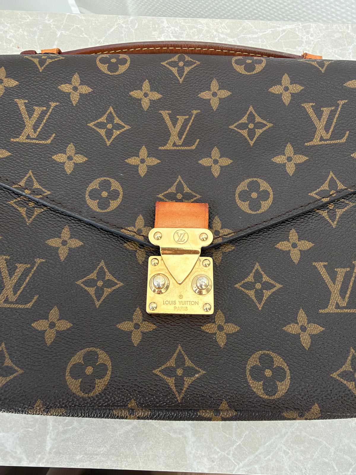 Louis Vuitton Pochette Métis – Monogram