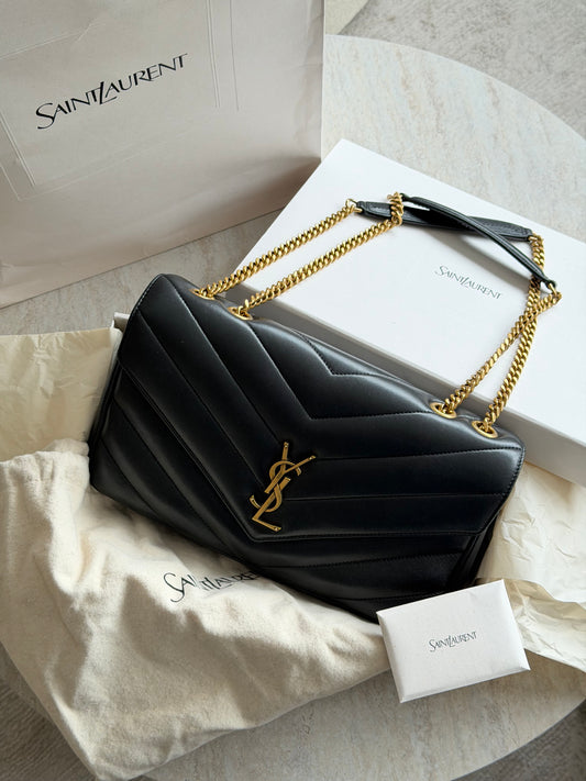 Saint Laurent Loulou Medium – Black / Gold-Tone Hardware