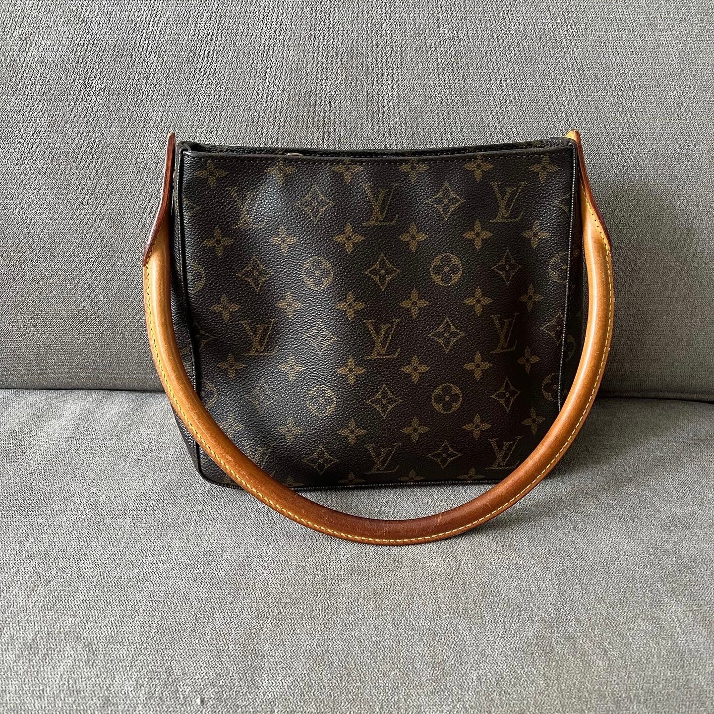 BLACK OFFER Louis Vuitton Looping MM – Prelovedluxury