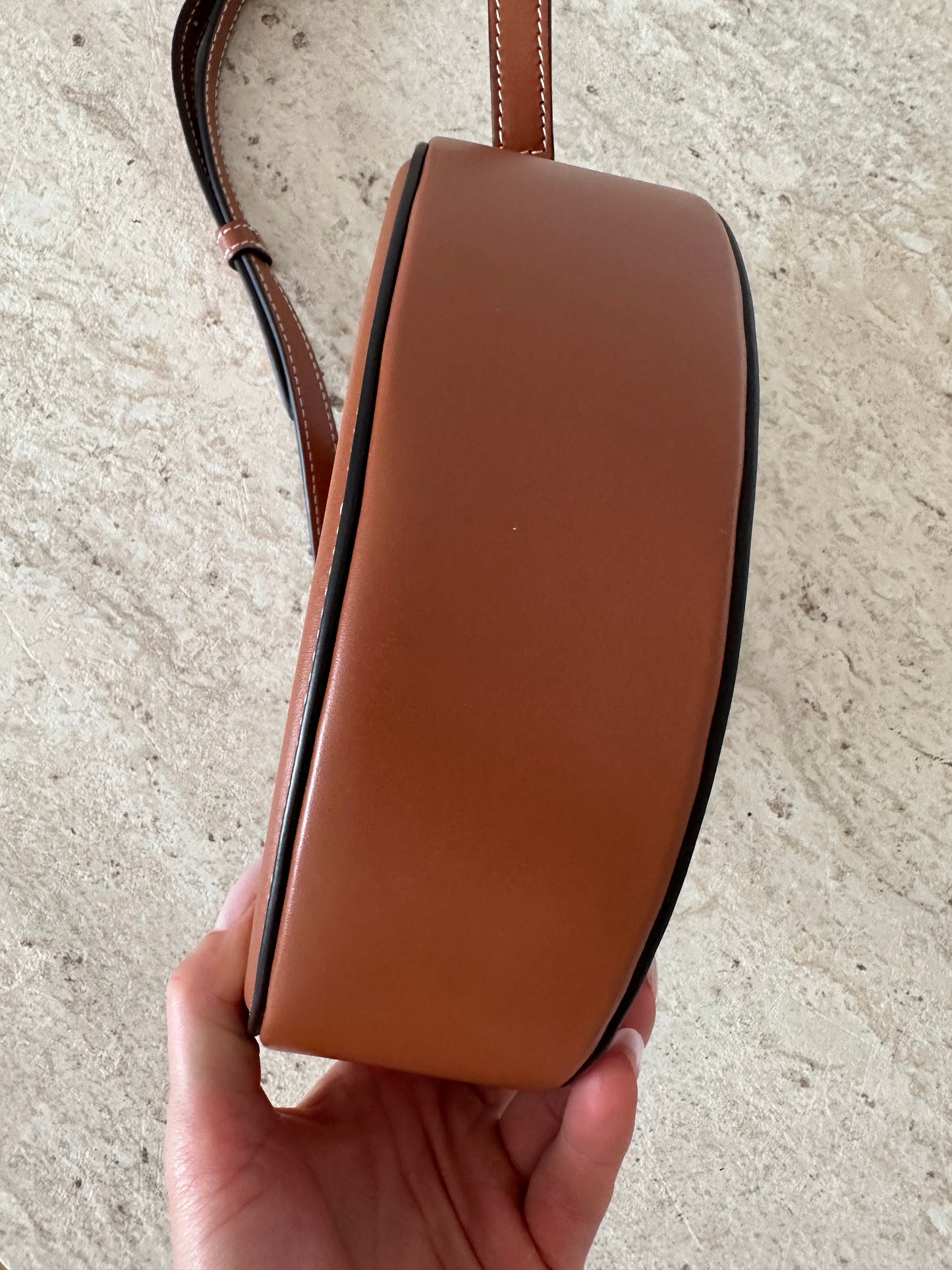 Celine Triomphe Oval bag - Tan