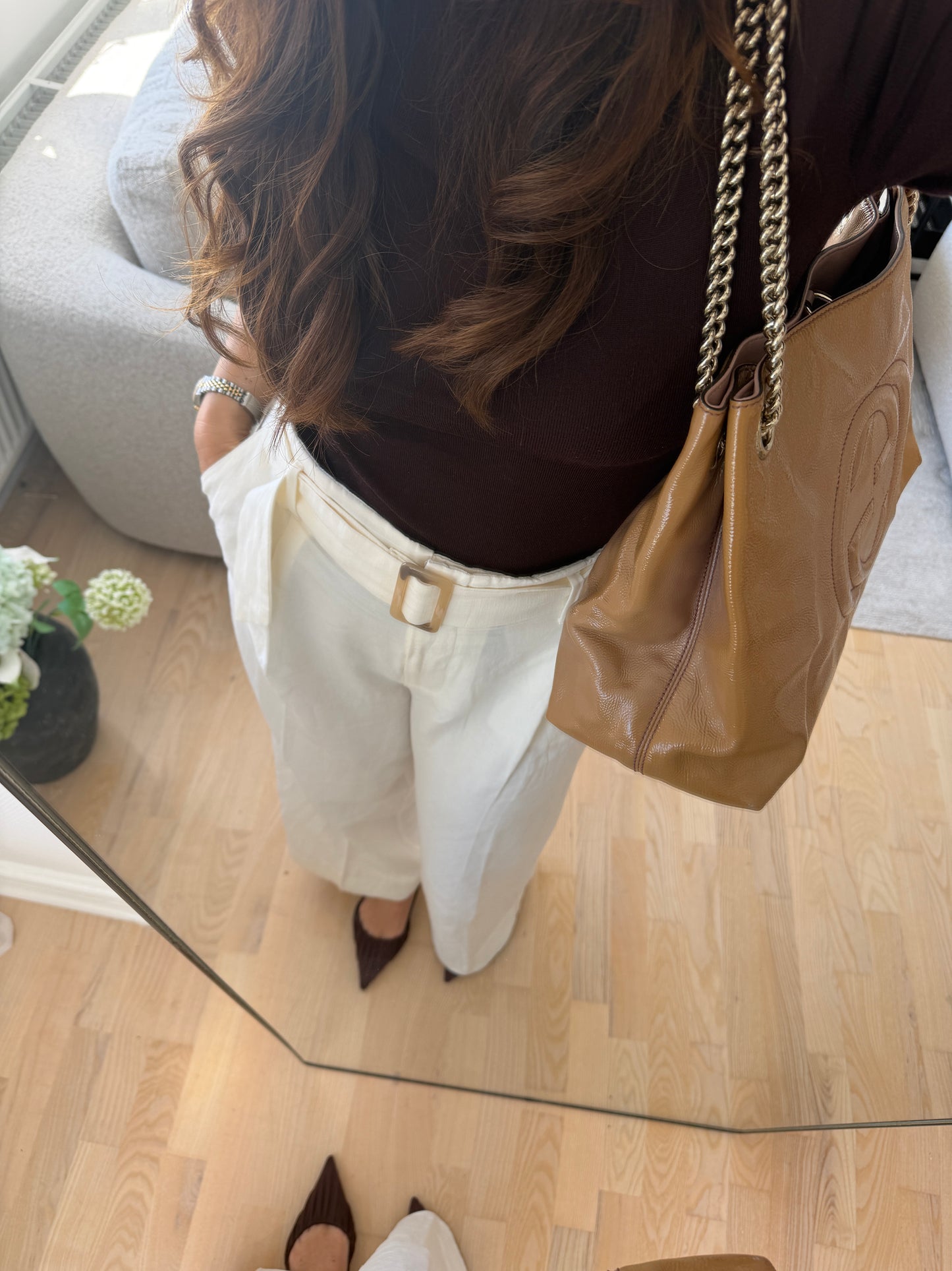 Gucci Soho Chain Tote beige patent leather