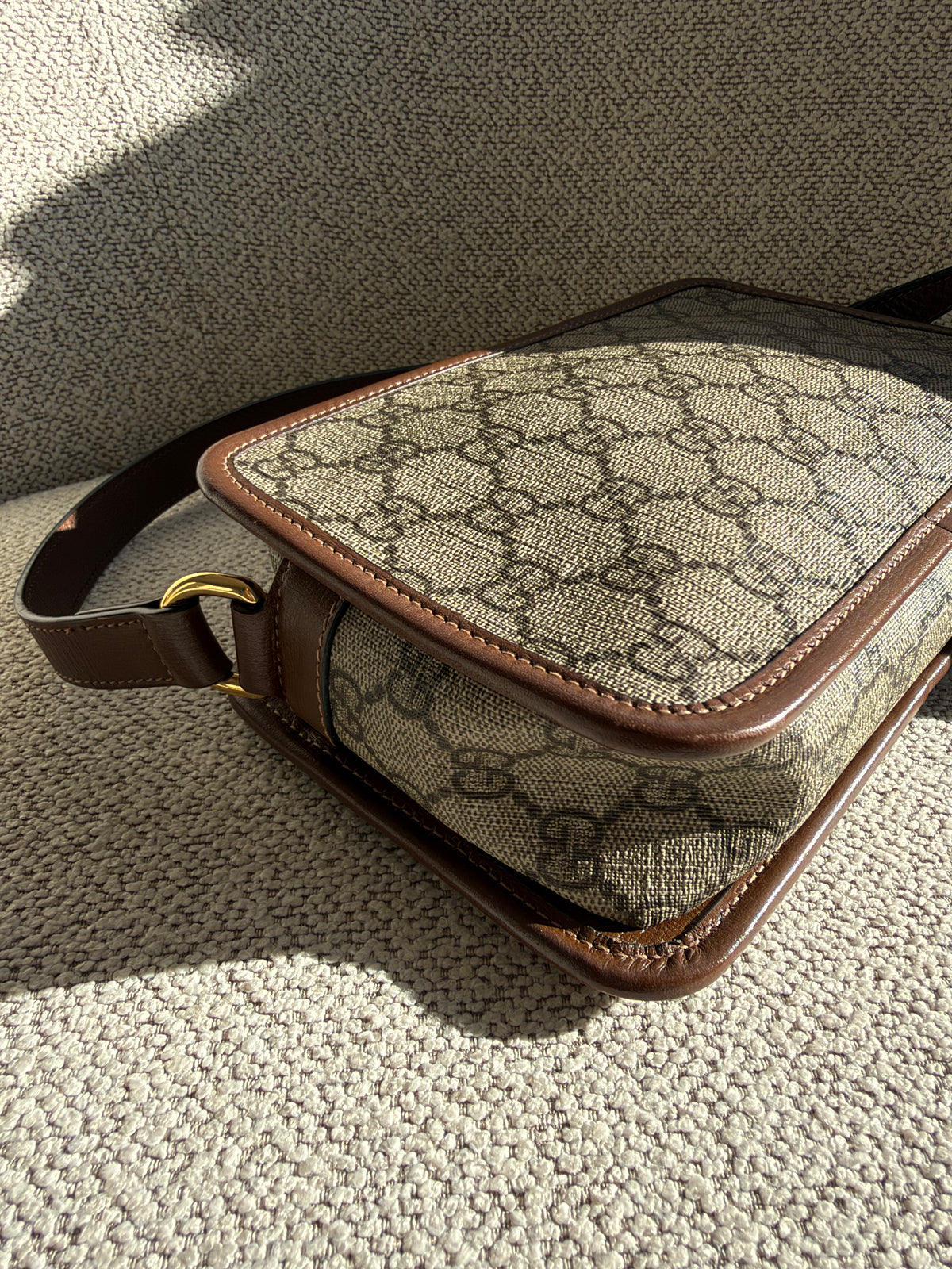 Gucci GG Canvas Leather Camera Bag – Beige / Brown
