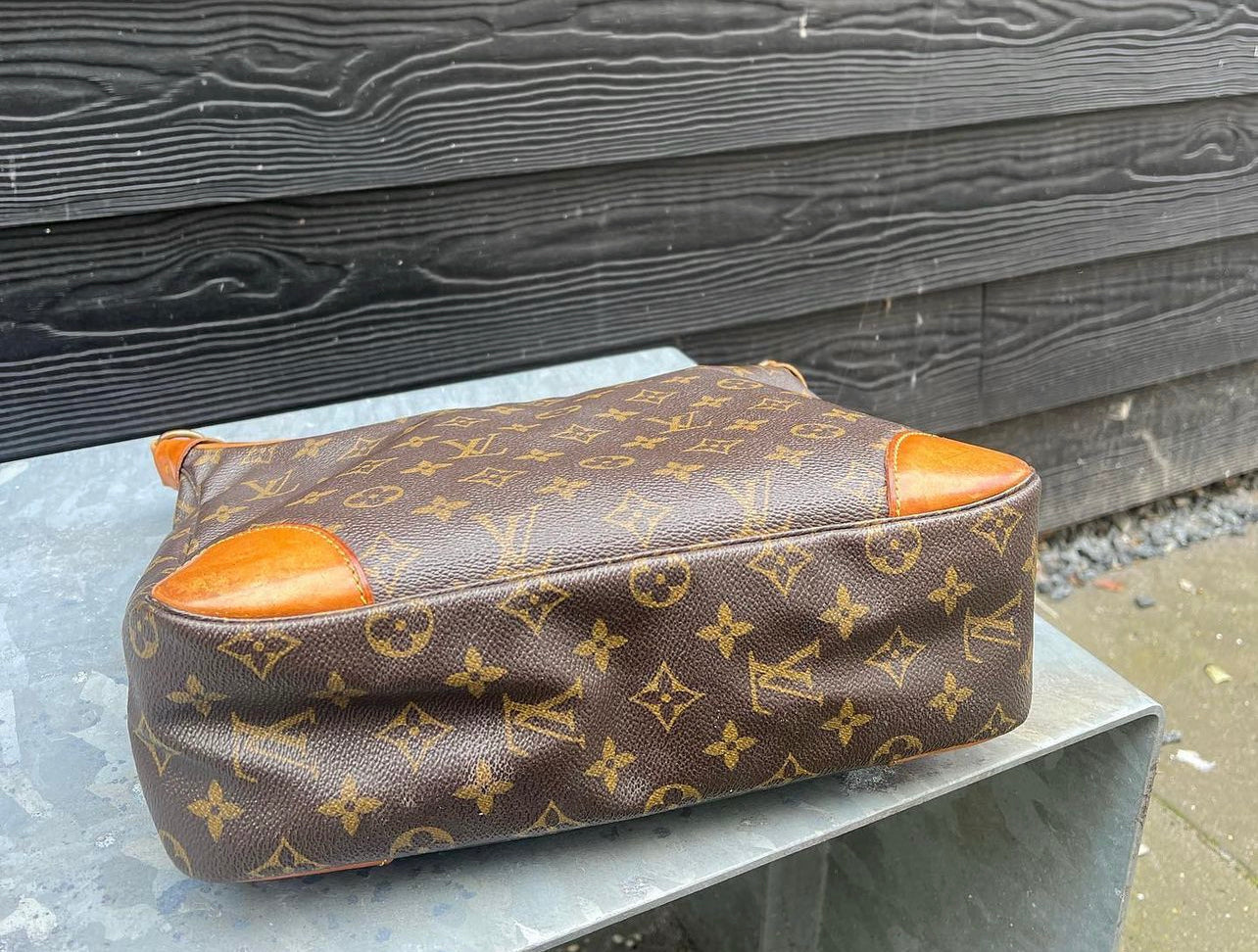 Louis Vuitton Boulogne 30 – Prelovedluxury