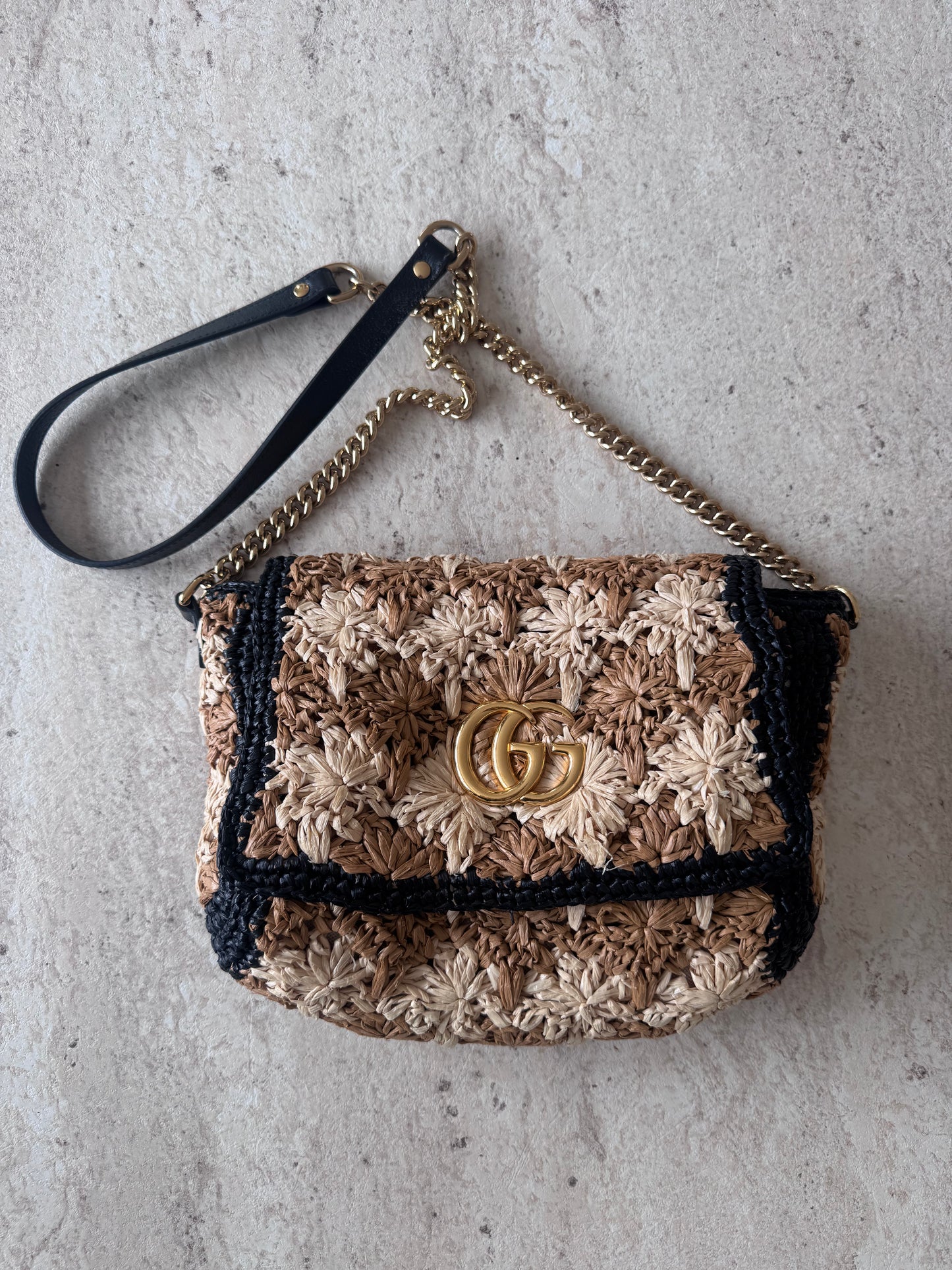 Gucci Raffia GG Marmont shoulder bag