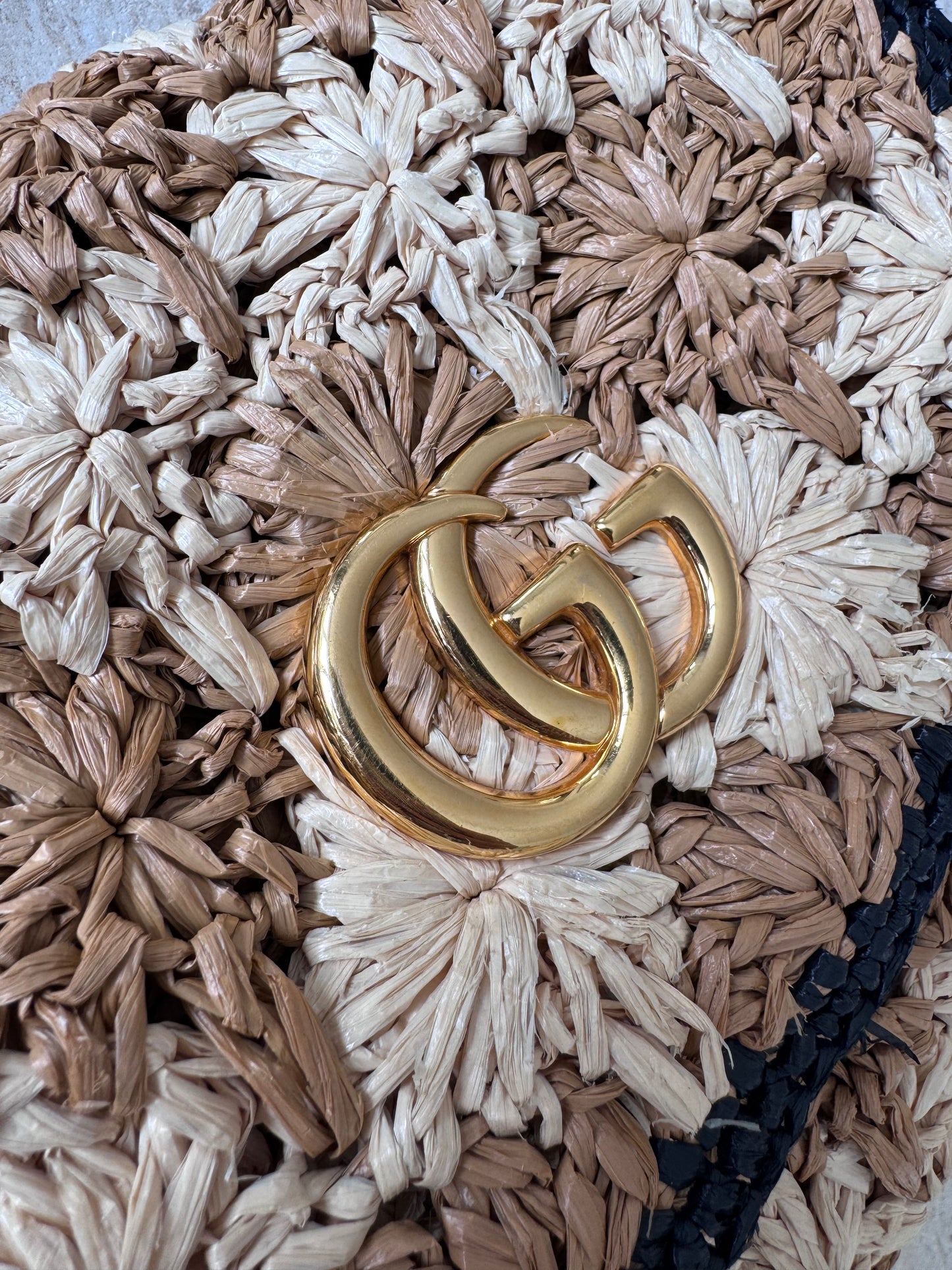 Gucci Raffia GG Marmont shoulder bag