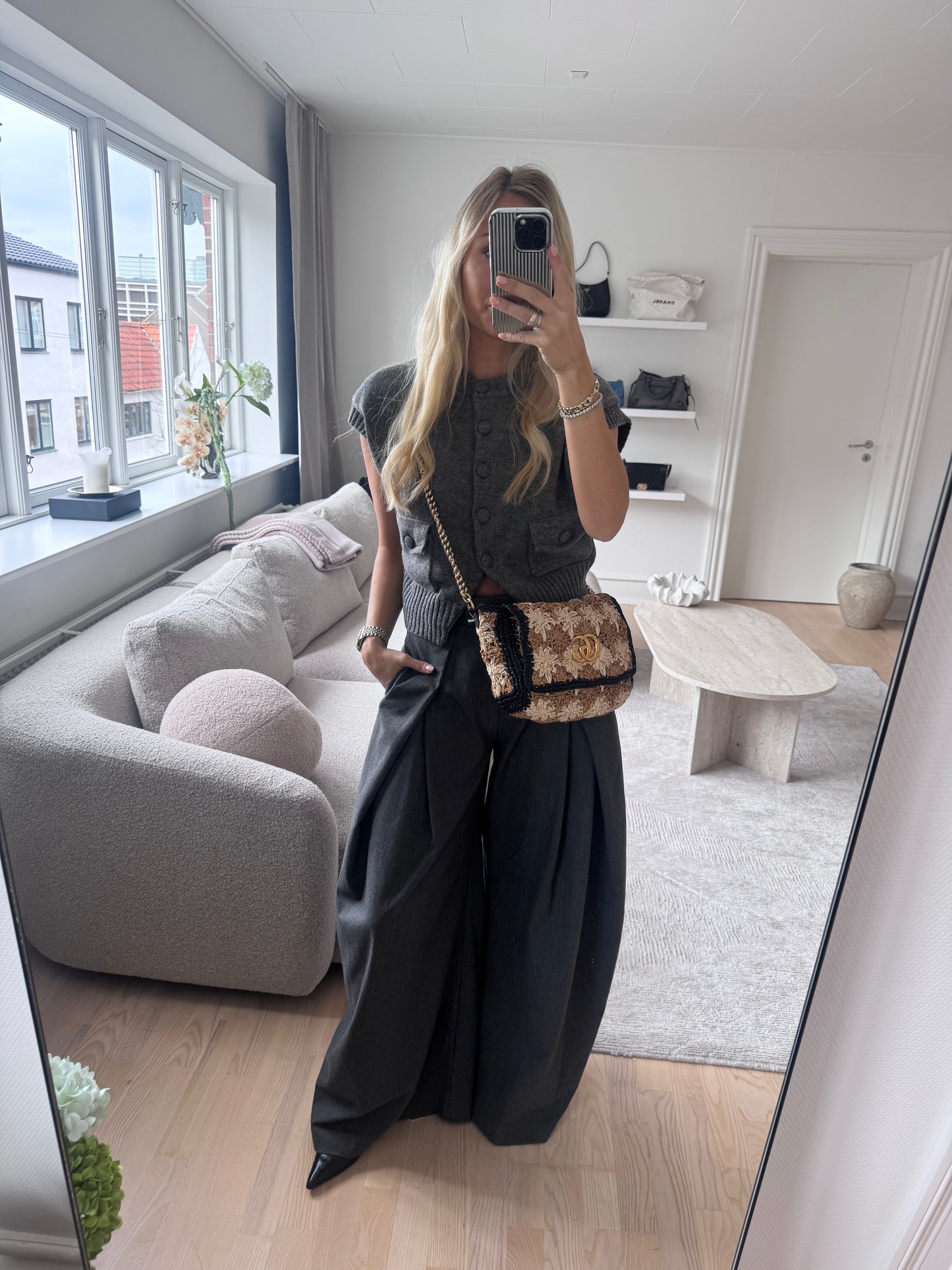 Gucci Raffia GG Marmont shoulder bag