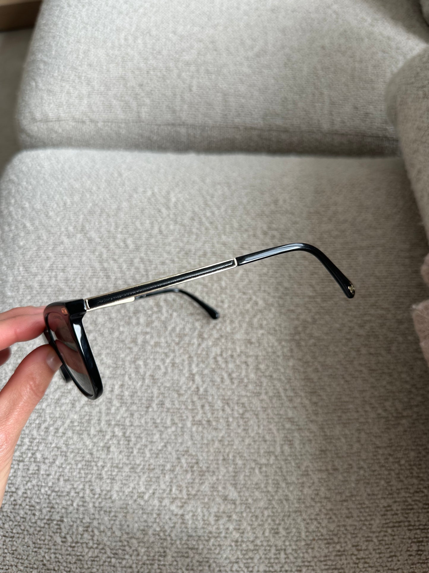 Chanel - Cat-Eye Sunglasses - Black Gold