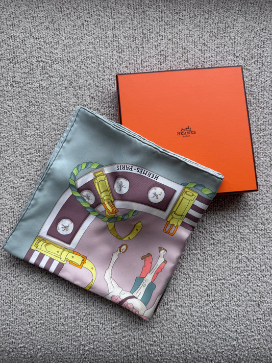 Hermès Silk Scarf 90x90 – Carré i silke
