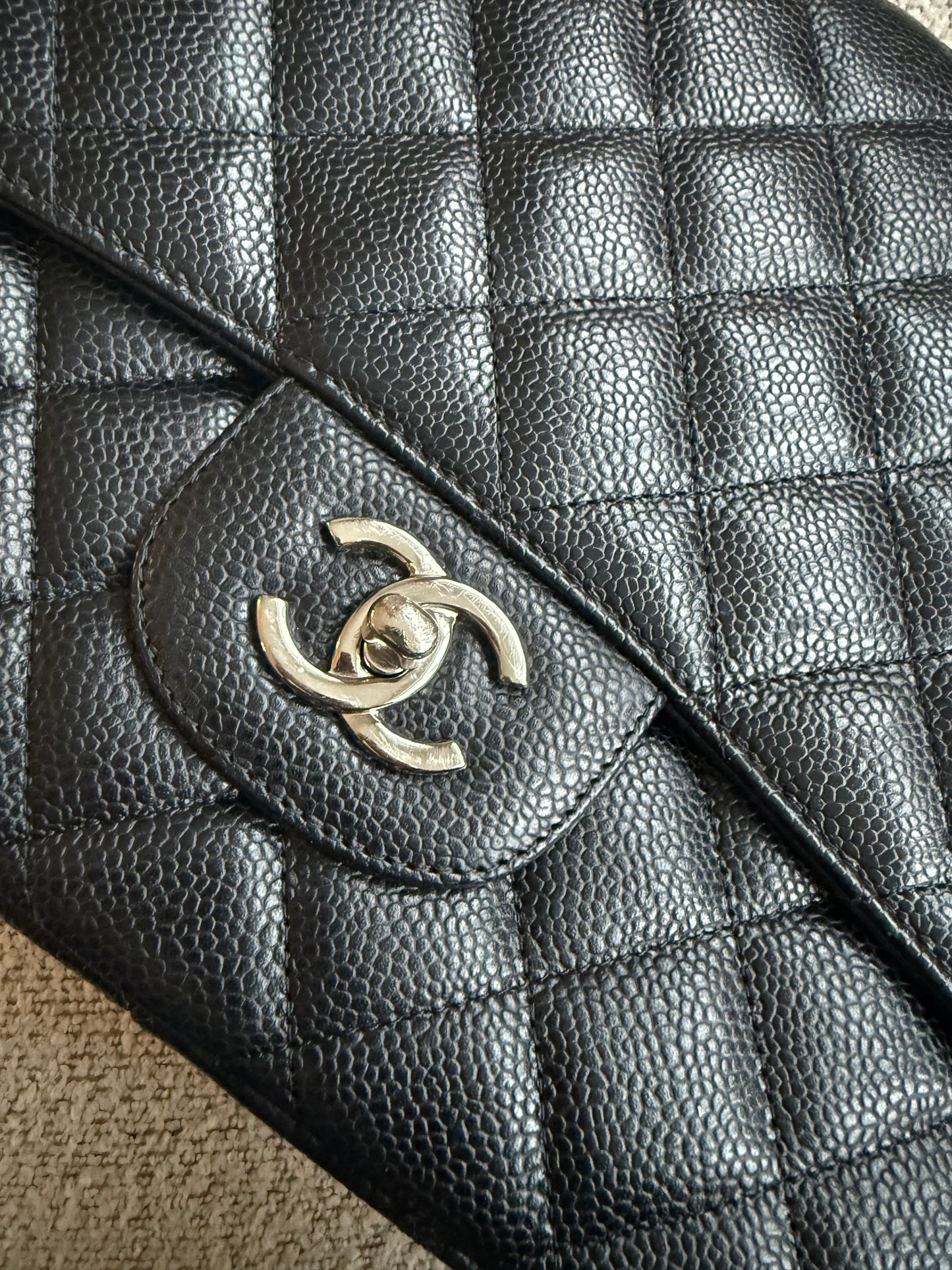 Chanel Jumbo single flap bag