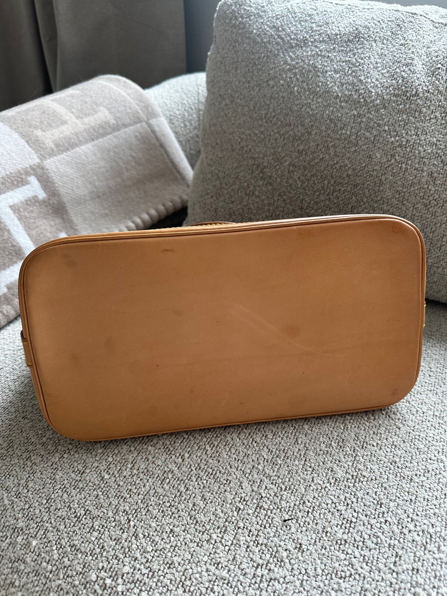 Louis Vuitton Alma PM – Monogram Canvas