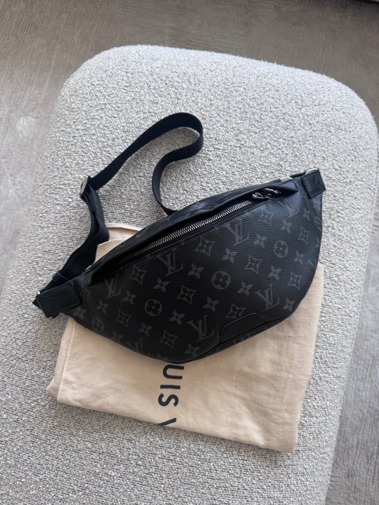 Louis Vuitton Discovery Bumbag – Monogram Eclipse