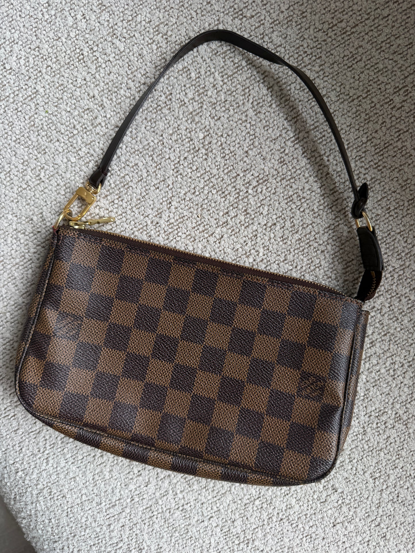 Louis Vuitton Pochette