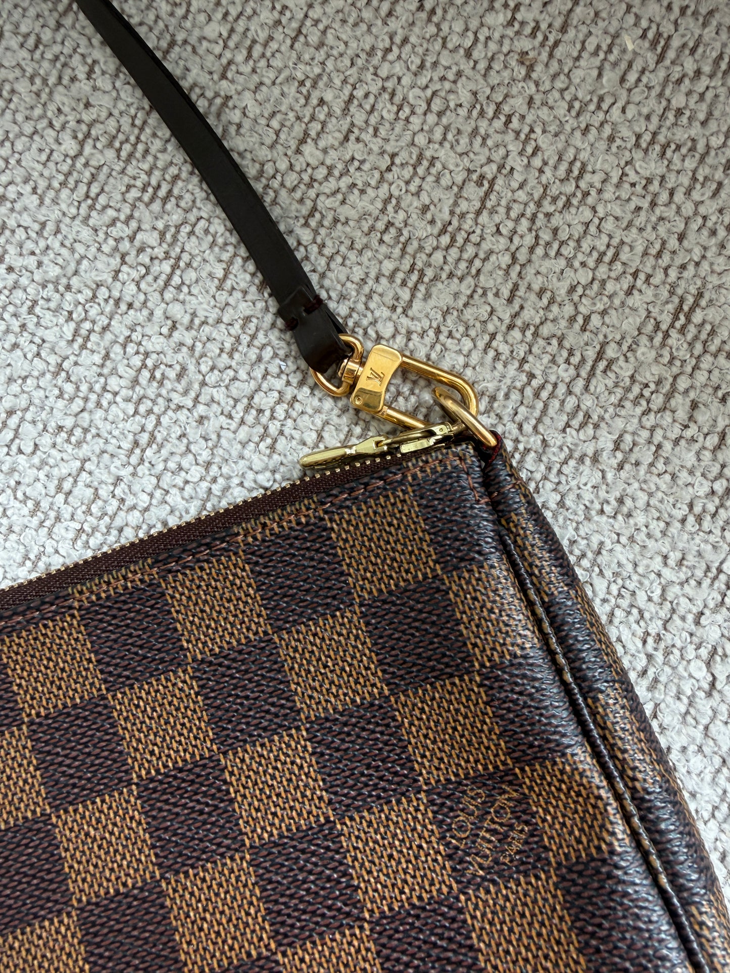 Louis Vuitton Pochette