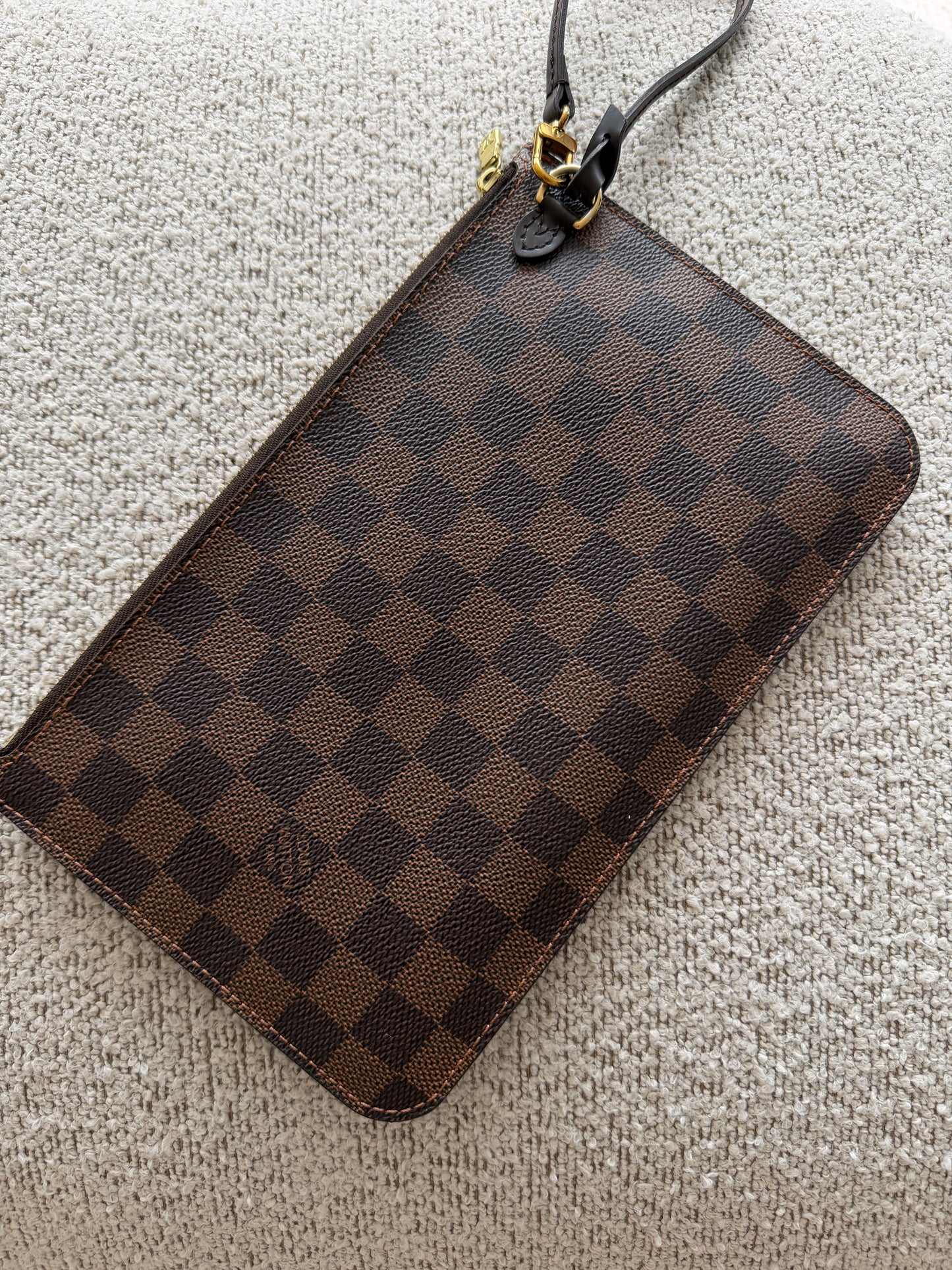 Louis Vuitton Neverfull Pochette Damier