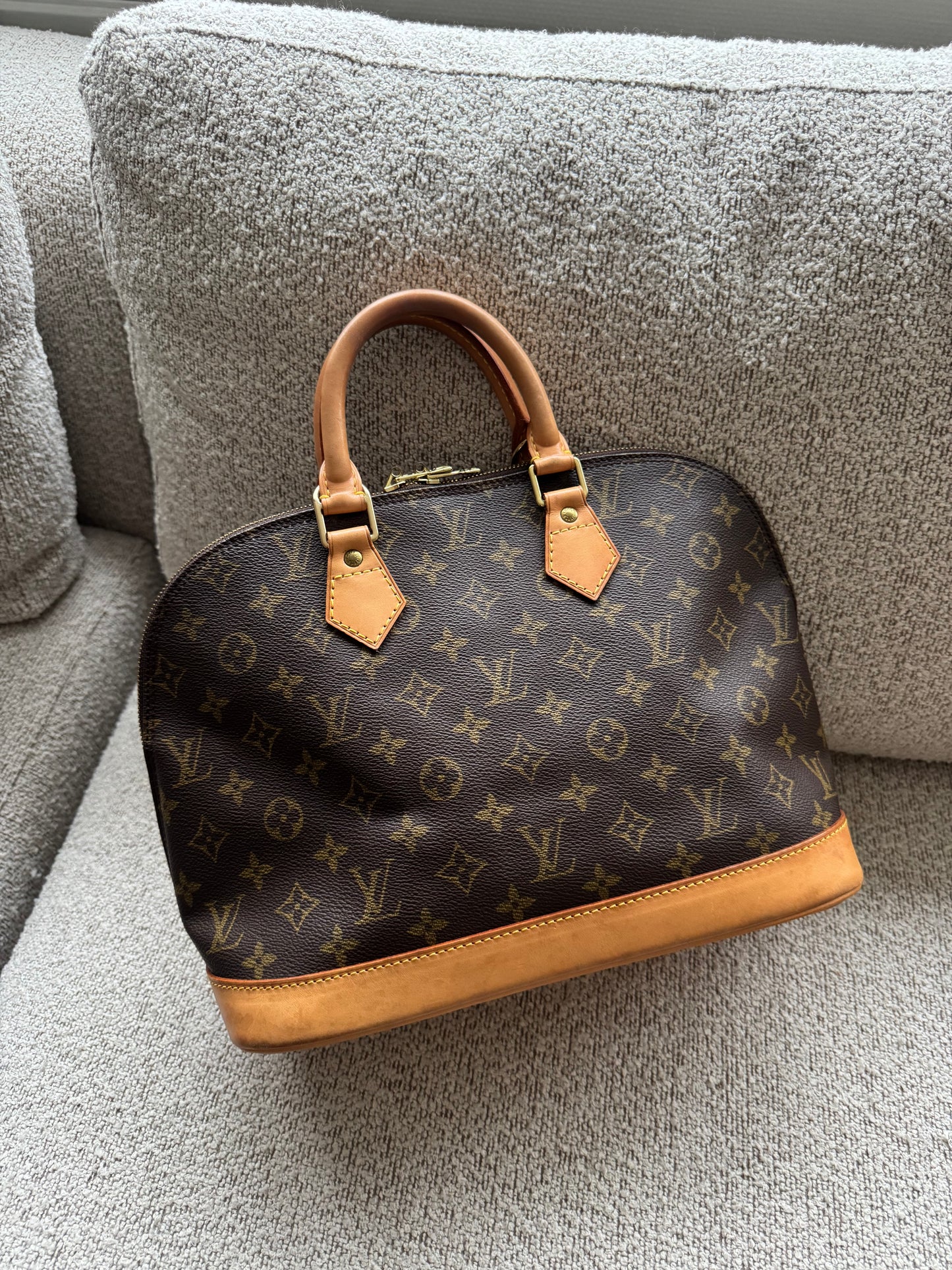 Louis Vuitton Alma PM Monogram