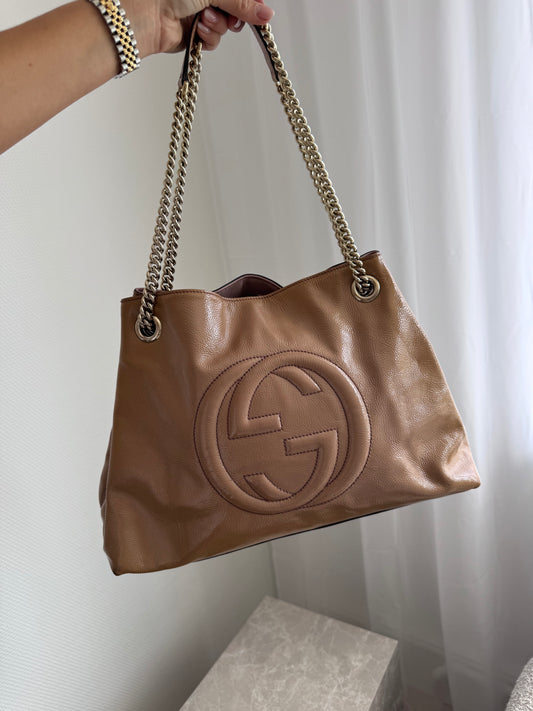 Gucci Soho Chain Tote beige patent leather