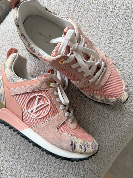 Louis Vuitton sneakers –monogram