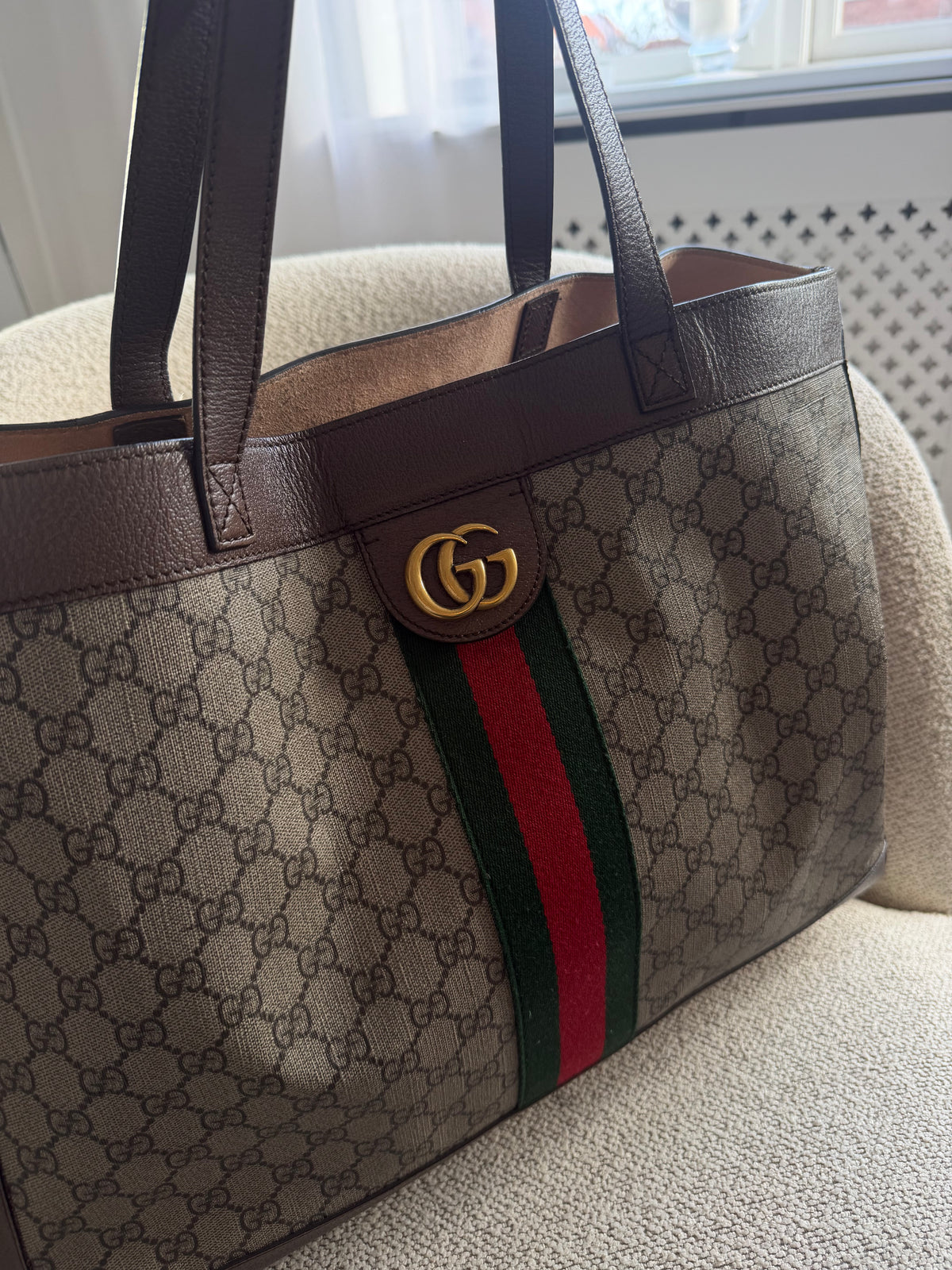 Gucci GG Supreme Tote