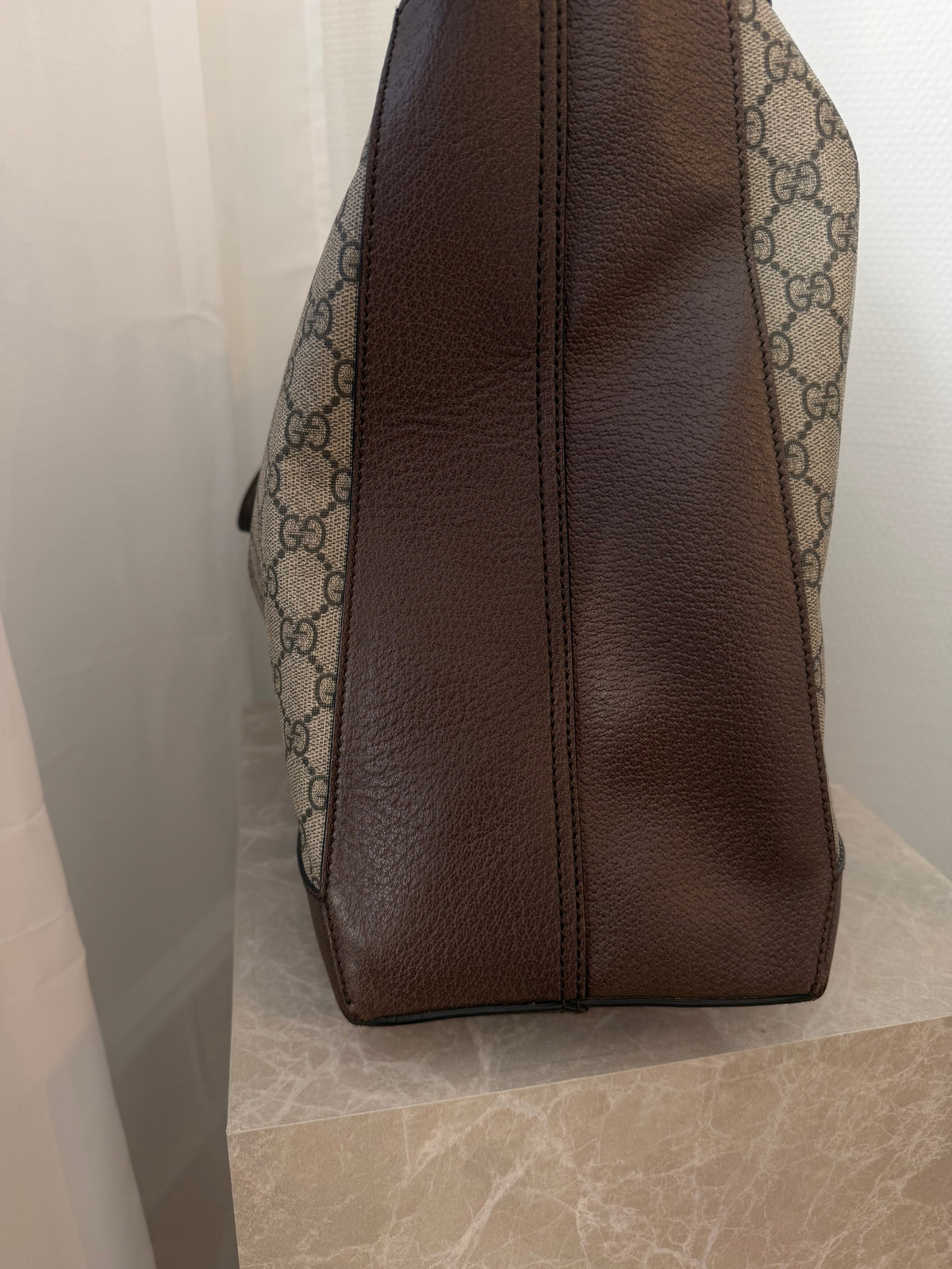 Gucci GG Supreme Tote