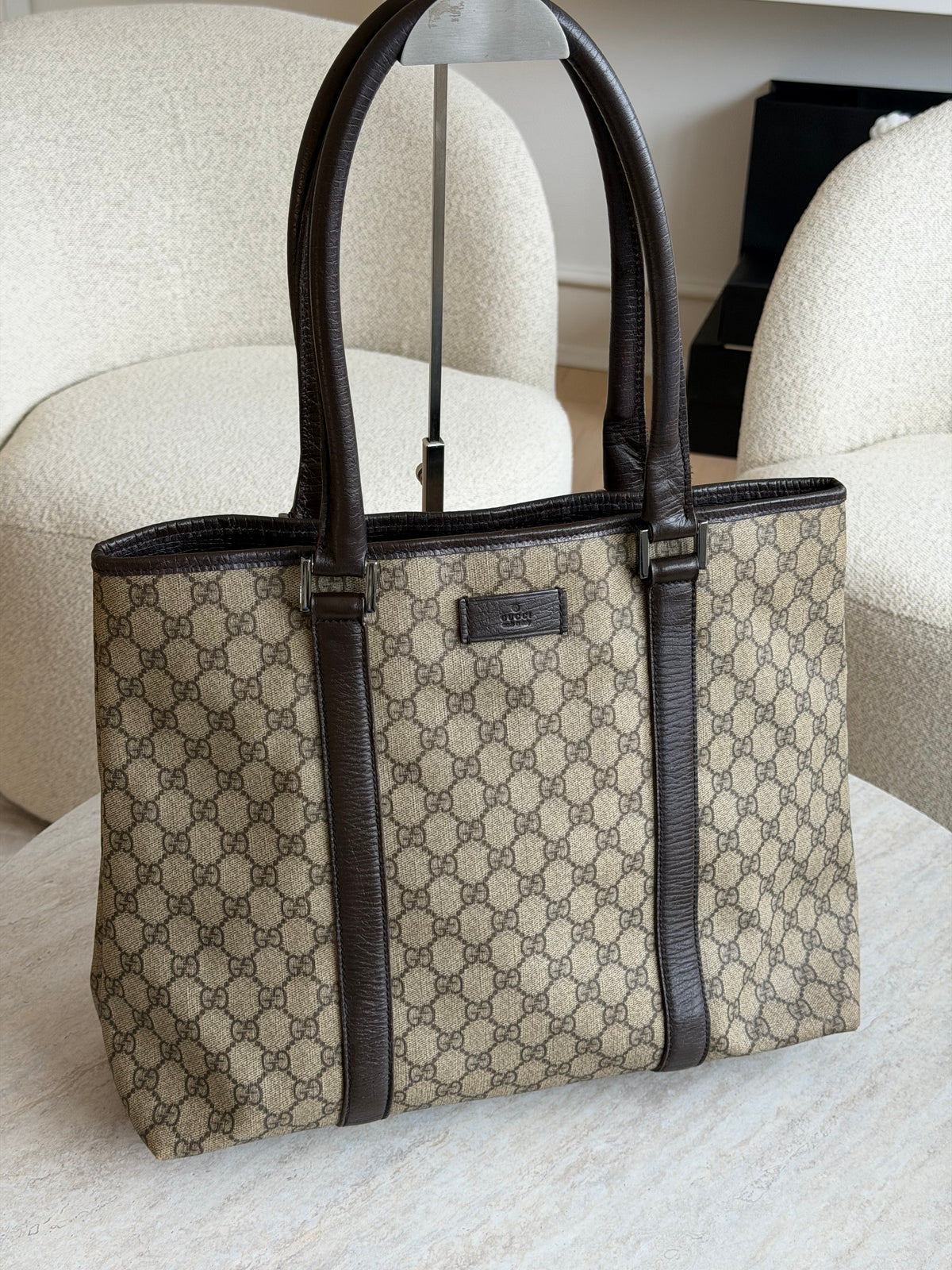 Gucci GG Supreme Joy Vertical Tote – Beige / Brown