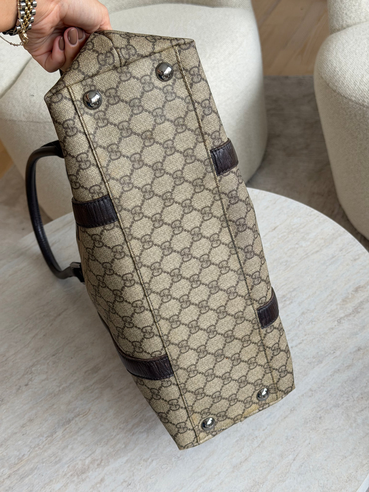 Gucci GG Supreme Joy Vertical Tote – Beige / Brown